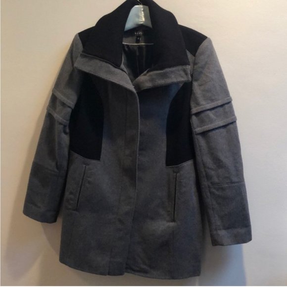 Nicole Miller Black and Grey Gray Wool Coat Size 12 - Picture 1 of 5